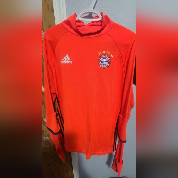 equipmente Bayer Múnich - Picture 1 of 3